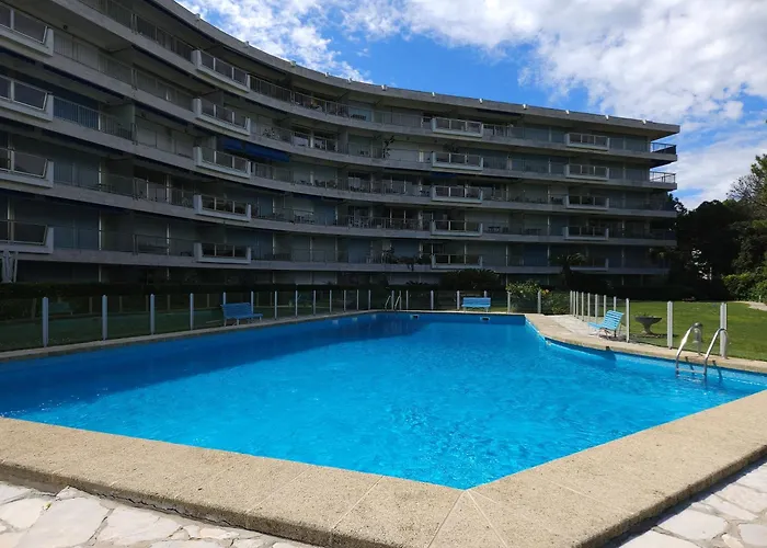 Cap D'antibes, Port Aubernon أنتيب